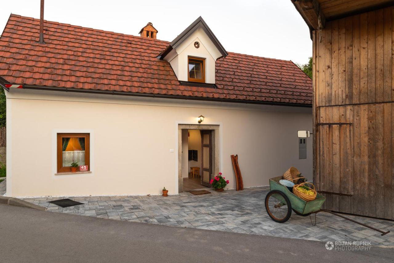 Сasa de vacaciones Cherry House - Cosy House - Ideal For Bear Watching, In The Neighborhood Of The Medieval Sneznik Castle *